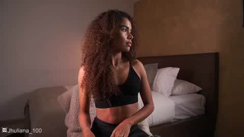 Paula online show from February 2025 08:42:02 PM