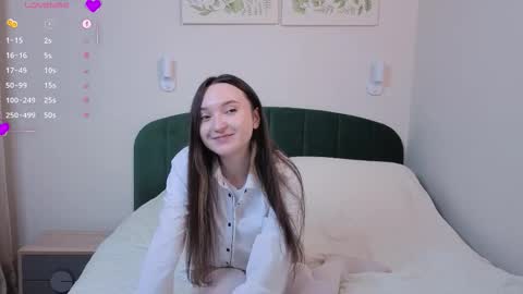 Snapshot of paulaharris chatting on November 2025 01:10:01 PM Alice online show from November 2025 01:10:01 PM