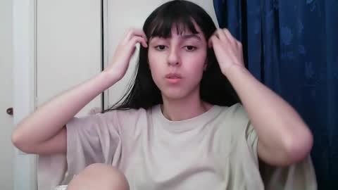 Snapshot of paulainblue chatting on December 2024 04:14:01 AM online show from December 2024 04:14:01 AM