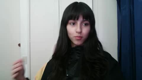 Snapshot of paulainblue chatting on December 2024 04:43:02 AM online show from December 2024 04:43:02 AM