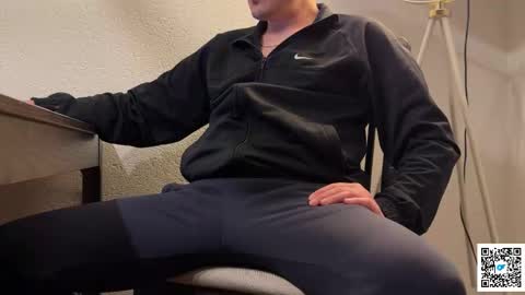 Snapshot of paulchen234xxx chatting on February 2026 07:17:02 PM toni-paul online show from February 2026 07:17:02 PM