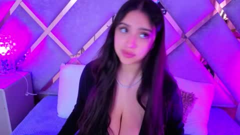 Snapshot of paulette_dupont_ chatting on December 2025 04:07:02 AM paulette_dupont_ online show from December 2025 04:07:02 AM