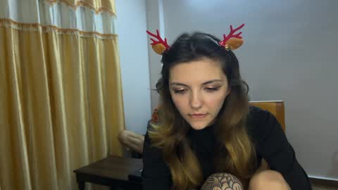 Isla  Chase online show from December 2024 05:39:01 PM