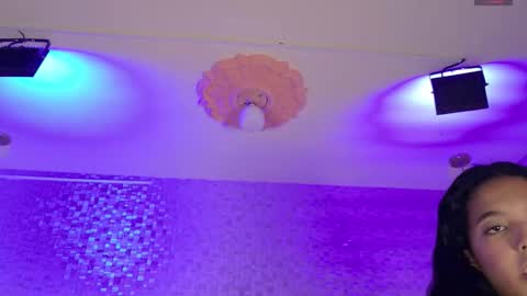 Paulina  online show from November 2025 07:05:01 PM