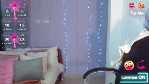 Snapshot of paulina_galvis2700 chatting on November 2025 02:39:01 PM paulina online show from November 2025 02:39:01 PM