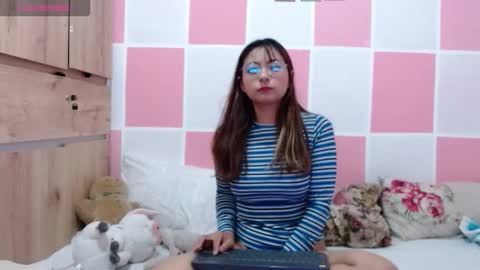 Paulina mosh online show from November 2025 11:53:02 AM