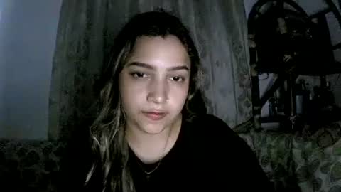 Snapshot of paulina_x_x chatting on June 2026 06:19:02 AM paulina_x_x online show from June 2026 06:19:02 AM