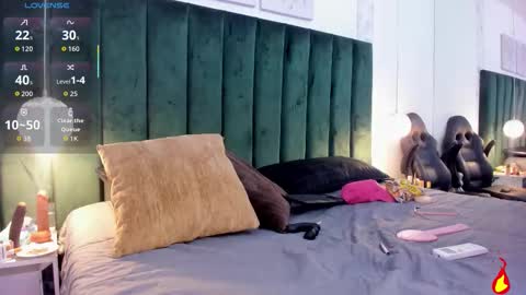 Paulina online show from November 2025 02:21:02 PM