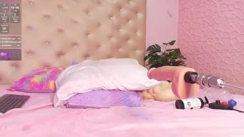 Snapshot of paulinasaeenz chatting on February 2025 06:44:02 PM PaulinaSaennz online show from February 2025 06:44:02 PM