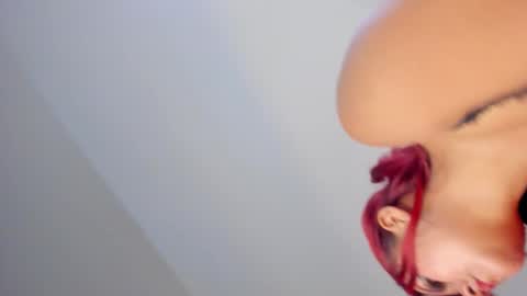 Snapshot of paulinasaeenz chatting on November 2025 02:50:01 PM PaulinaSaennz online show from November 2025 02:50:01 PM