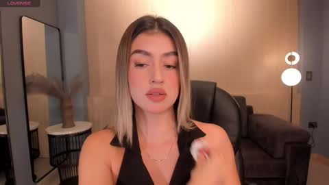 Snapshot of paulinasantosx chatting on March 2025 07:03:02 PM Paulina Santos online show from March 2025 07:03:02 PM