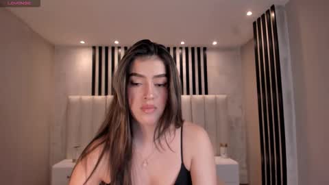 Paulina Santos  online show from January 2026 08:58:01 PM