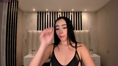 Pauline Sanz online show from June 2026 07:17:01 PM