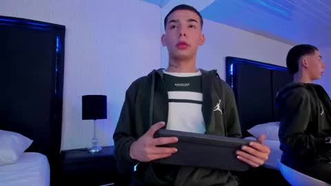 PaulSaenz online show from April 2026 03:33:02 AM