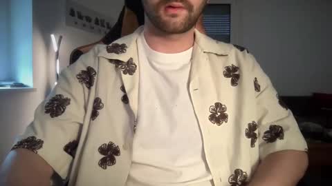 Snapshot of paulsimpsn chatting on February 2026 01:42:02 PM love bush online show from February 2026 01:42:02 PM