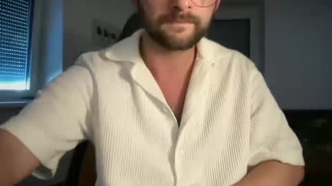 Snapshot of paulsimpsn chatting on June 2026 05:28:02 PM love bush online show from June 2026 05:28:02 PM