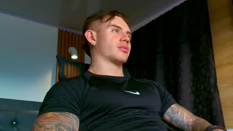 Paul online show from April 2026 07:58:01 PM