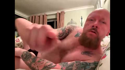 paulyb445 online show from February 2026 07:34:01 PM