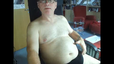 Snapshot of pavlovsdog2006 chatting on January 2025 09:18:02 AM Pavlov aka Peter online show from January 2025 09:18:02 AM