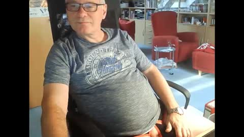 Pavlov aka Peter online show from November 2025 07:51:01 AM