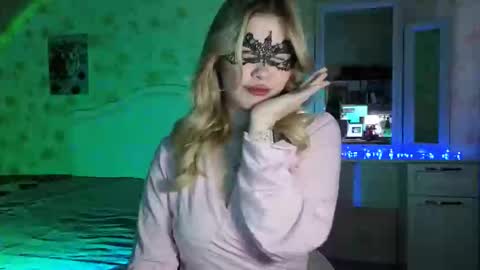 PawsClawss online show from January 2026 05:21:02 AM