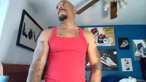 Snapshot of pcuddy3 chatting on October 2025 07:52:01 PM Phenomenal online show from October 2025 07:52:01 PM