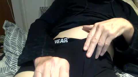 pea23 online show from November 2025 05:35:02 PM