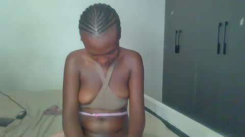 peach_ebonny online show from May 2026 11:59:02 AM