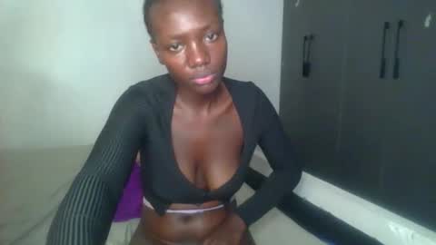 peach_ebonny online show from May 2026 01:38:01 PM