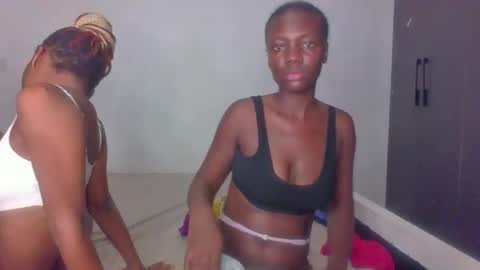 peach_ebonny online show from May 2026 09:00:02 PM