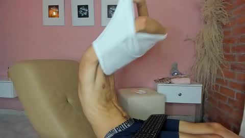 peach tyron online show from January 2025 07:55:01 PM