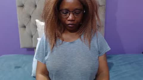 Snapshot of peachassxx chatting on May 2026 06:42:02 AM peachy online show from May 2026 06:42:02 AM
