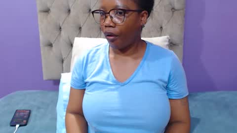 Snapshot of peachassxx chatting on May 2026 06:10:02 AM peachy online show from May 2026 06:10:02 AM