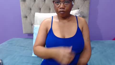 Snapshot of peachassxx chatting on May 2026 05:46:02 AM peachy online show from May 2026 05:46:02 AM