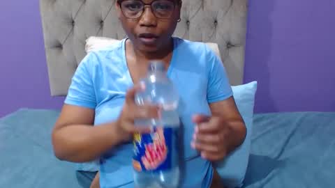 Snapshot of peachassxx chatting on May 2026 05:36:02 AM peachy online show from May 2026 05:36:02 AM