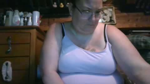 Snapshot of peachtree197 chatting on December 2024 04:11:01 AM peachtree197 online show from December 2024 04:11:01 AM