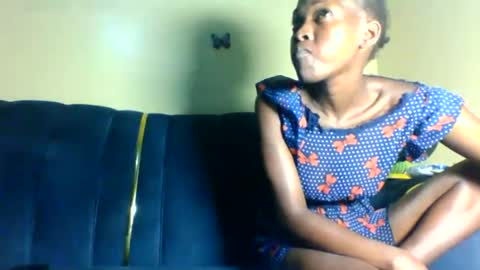 Snapshot of peachy_mummie chatting on November 2025 06:19:02 PM peachie online show from November 2025 06:19:02 PM