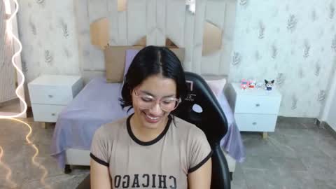 peachy_tay online show from January 2026 12:11:01 PM