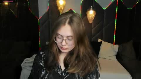 peachynoxxx online show from April 2026 02:08:02 PM