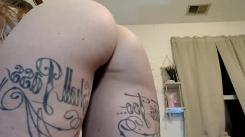 Snapshot of peachyykat chatting on December 2024 10:30:01 PM kat online show from December 2024 10:30:01 PM