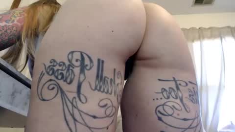 Snapshot of peachyykat chatting on December 2024 03:55:01 PM kat online show from December 2024 03:55:01 PM