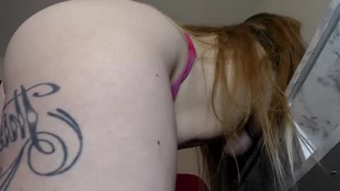 Snapshot of peachyykat chatting on October 2025 12:48:02 PM kat online show from October 2025 12:48:02 PM