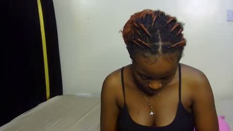 Snapshot of pearl_velvet chatting on November 2025 03:50:01 AM vel online show from November 2025 03:50:01 AM