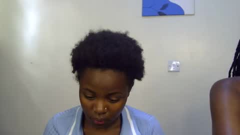 Snapshot of pearl_velvet chatting on December 2025 06:19:02 AM vel online show from December 2025 06:19:02 AM