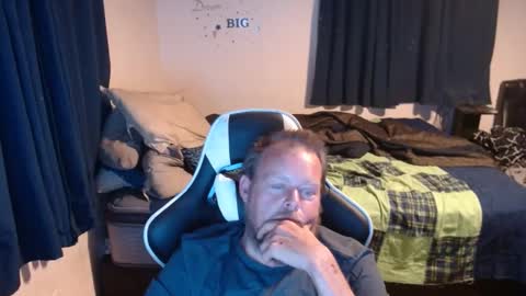 Snapshot of pecker40 chatting on December 2024 10:02:02 PM pecker40 online show from December 2024 10:02:02 PM