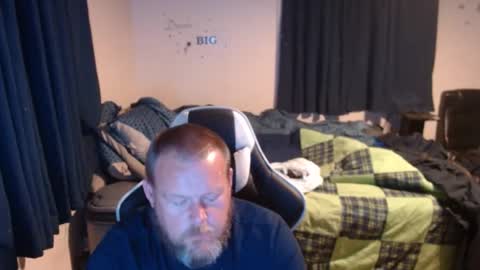 Snapshot of pecker40 chatting on January 2025 02:11:01 AM pecker40 online show from January 2025 02:11:01 AM