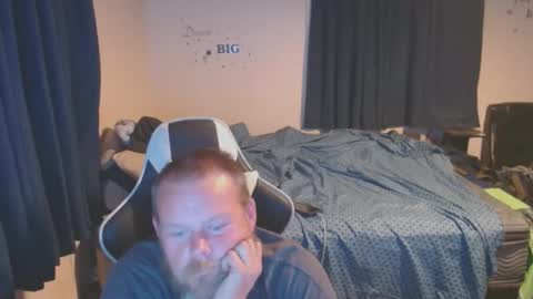 Snapshot of pecker40 chatting on February 2025 03:13:02 AM pecker40 online show from February 2025 03:13:02 AM