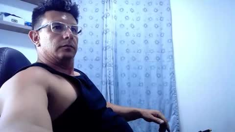 Pedro online show from December 2024 04:00:02 AM