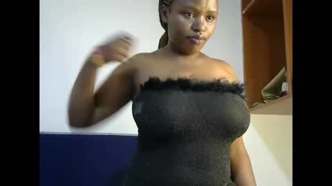 Snapshot of peekyshams chatting on February 2025 03:15:02 PM peekyshams online show from February 2025 03:15:02 PM