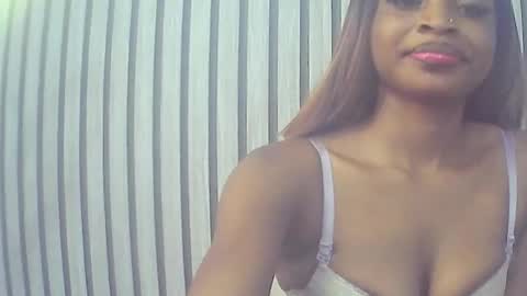 Lizzy online show from December 2025 02:03:01 PM